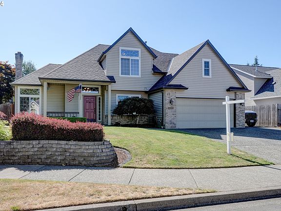 2nd image of 2551 NE Lorie Dr