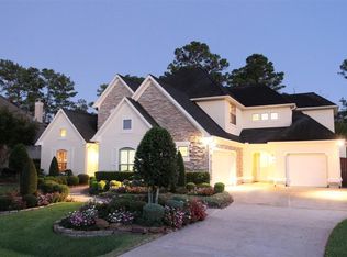 1107 Oakland Dr, Friendswood, TX 77546