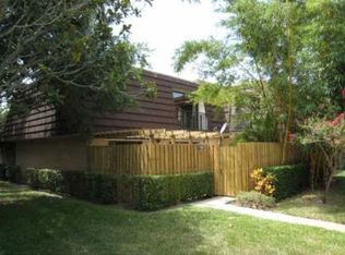 2515 25th Ln, Palm Beach Gardens, FL 33418