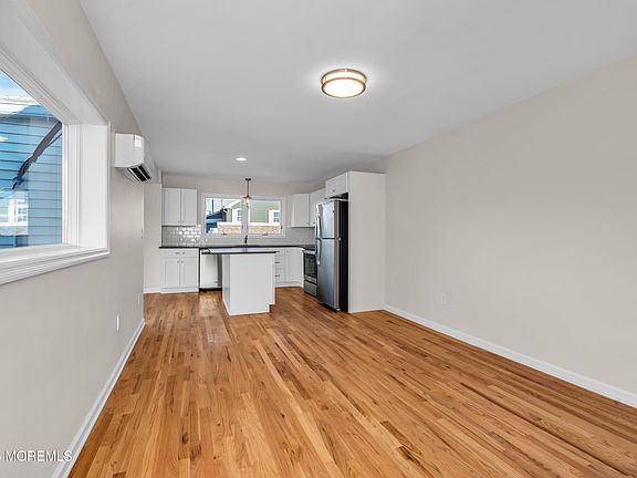 5th image of 525 Washington Blvd #B