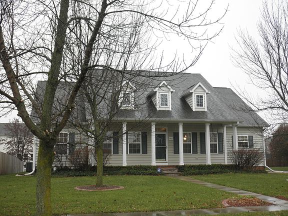 Large ranch home with side entry garage