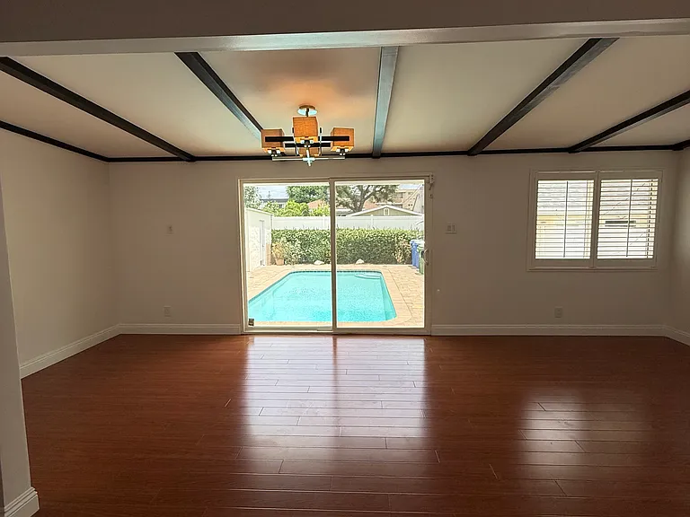 17346 Martha St — Photo 20