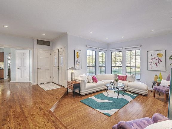 3rd image of 22688 San Vicente Ave