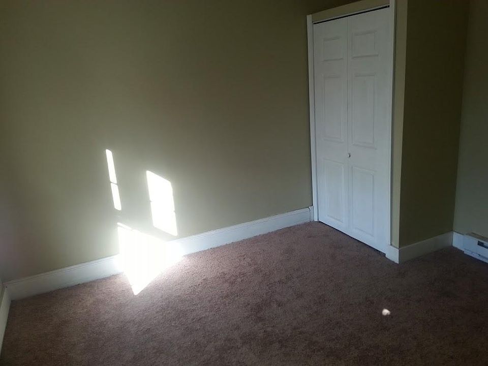 2nd image of 184 E Huntingdon St APT 2