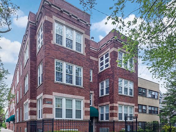 3rd image of 4902 N Hermitage Ave #2