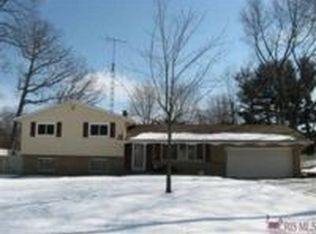 8824 Spring Grove Ave NW, Canal Fulton, OH 44614