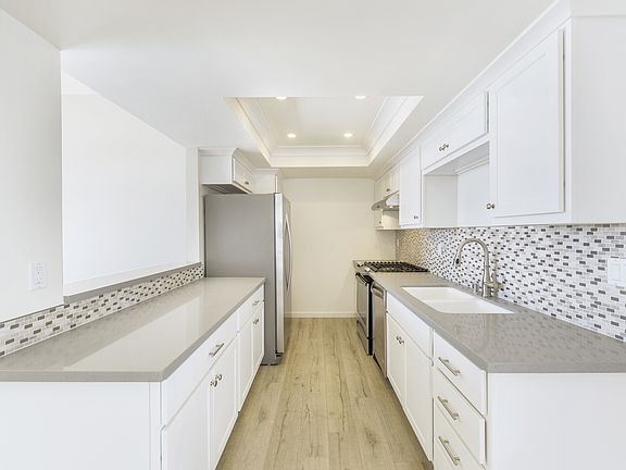 3rd image of 657 3rd St APT 2