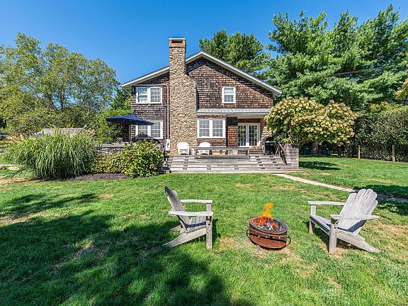 2nd image of 3075 Lighthouse Rd