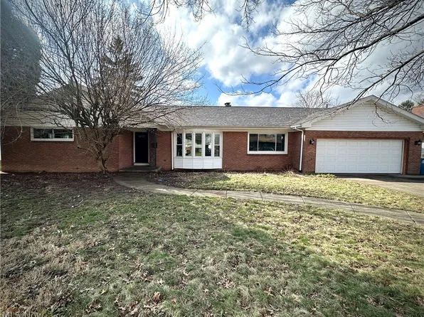 2930 Biscayne Ave, Youngstown, OH 44505