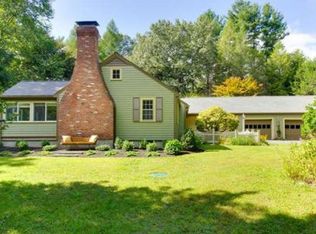 10 S Mill St, Hopkinton, MA 01748