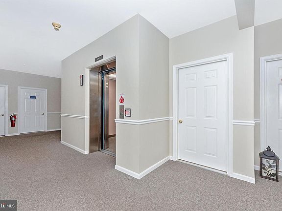 4th image of 117 Easy St Unit 24