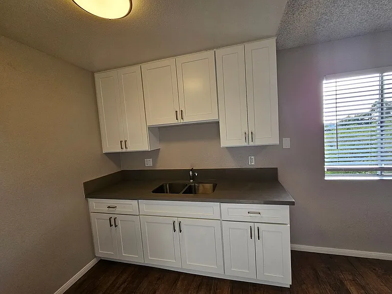 Del Mar Apartment Homes — Photo 51