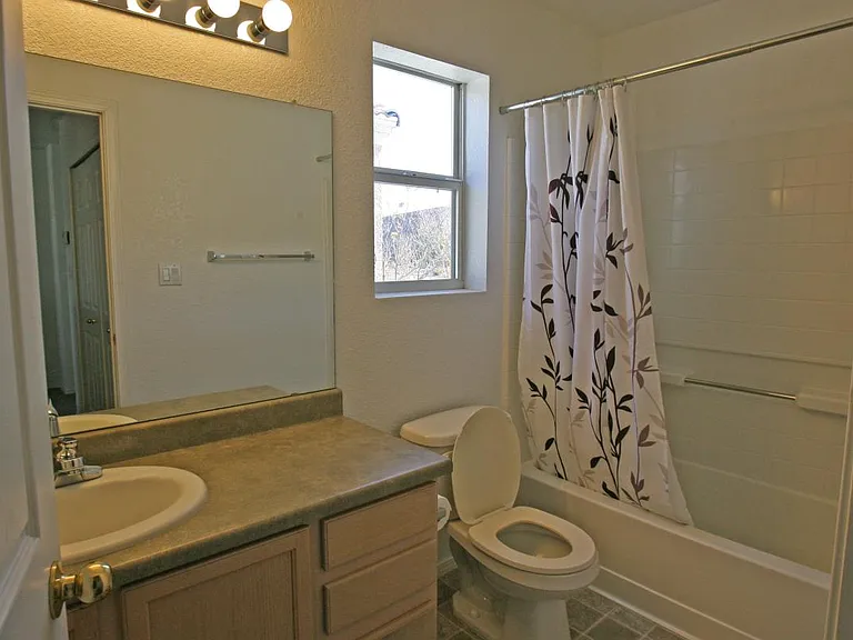 10804 Habanero Way SE — Photo 9