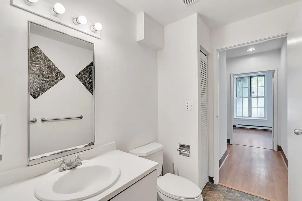2 bed, 795 sqft, $2,900 — Photo 4