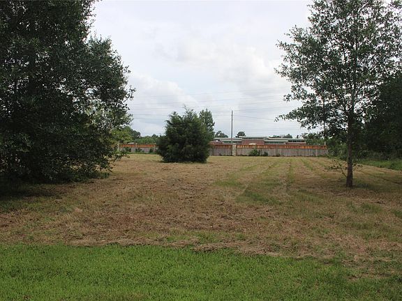 3rd image of 17003 Champions Lakeway