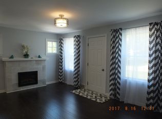 532 Quentin Rd, Eastlake, OH 44095