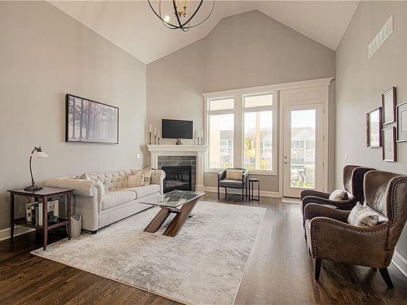 3rd image of 6194 Lime Stone Ct