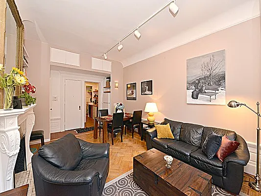 Rented by Cooper & Cooper Real Estate | media 11