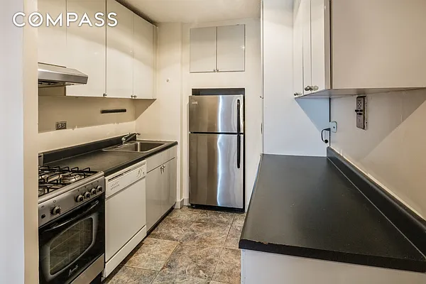 Rented by Compass | media 26