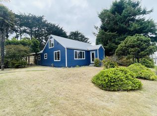 890 2nd St SE, Bandon, OR 97411