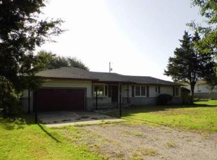 2037 Hycrest Dr, Broken Arrow, OK 74014