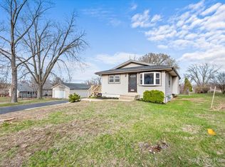 1216 Cherry St, Lake In The Hills, IL 60156