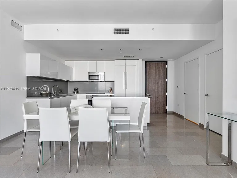 88 SW 7th St #2709 — Photo 7