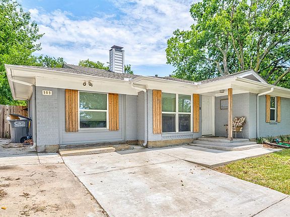 4th image of 909 Mardi Gras Ln