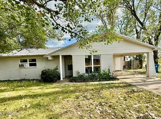1332 Brentwood St, Clarksdale, MS 38614