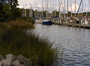 415 Whittaker Point Rd #E-51, Oriental, NC 28571