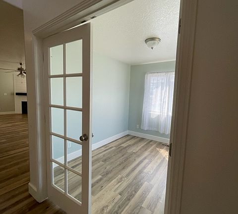 3rd image of 533 W Floribunda Dr