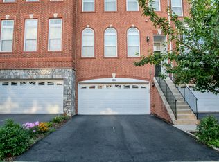 43276 Mitcham Sq, Ashburn, VA 20148