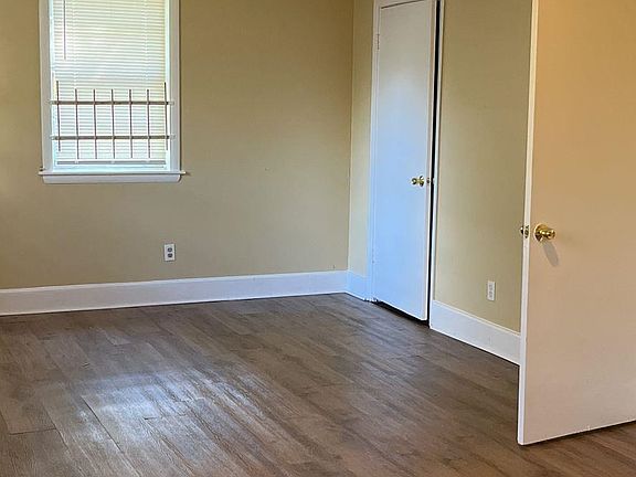 5th image of 1715 Warner Dr