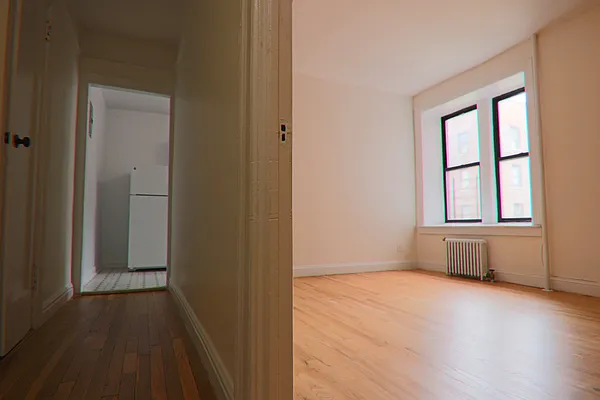 Rented by PMG Real Estate  | media 12