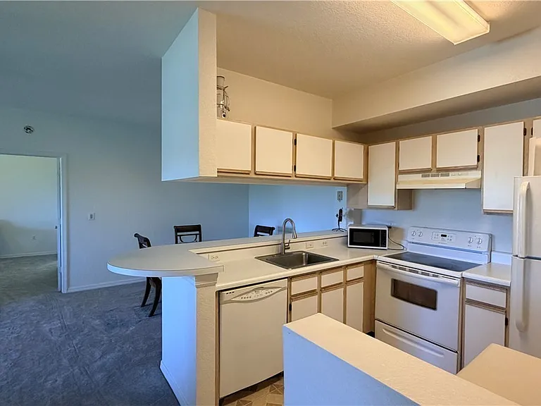 6490 Aragon Way #205 — Photo 34