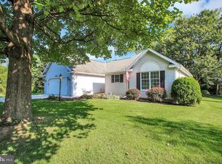 6099 Greenbriar Ter, Fayetteville, PA 17222