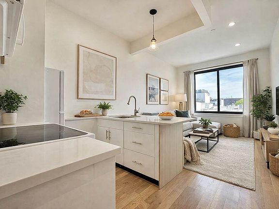 2nd image of 818 Lexington Ave APT 3A