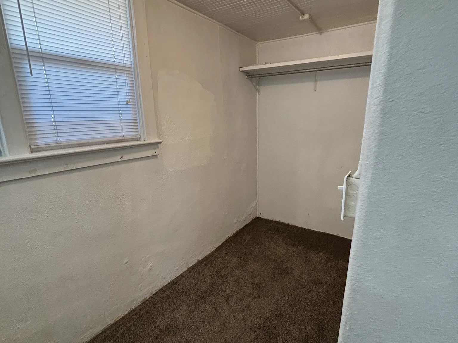 297 South Water Avenue - 2 — Photo 3