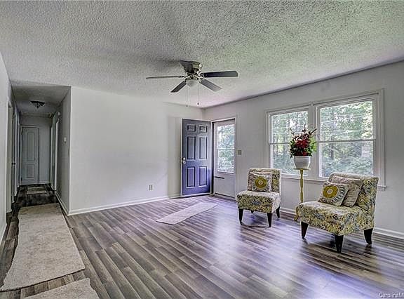 5th image of 1001 S 11th St