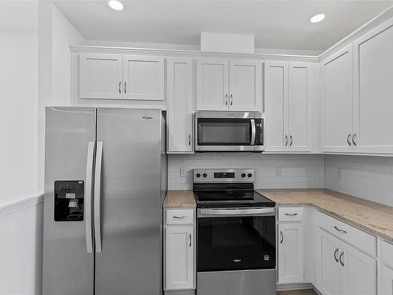 9711 Undset Aly — Photo 5