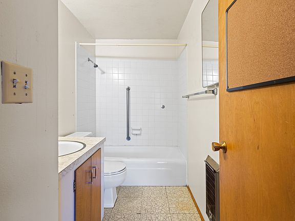 2nd image of 595 S Fisher Ave APT 1-8