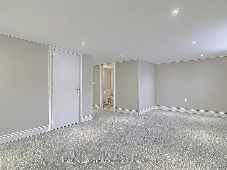 554 Caledonia Rd #BASEMENT — Photo 2