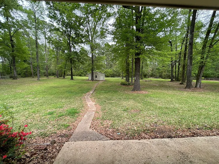 5604 Kenilworth Cir — Photo 21