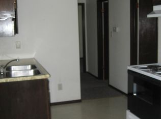 201 Cedar Ave APT 10, Waverly, IA 50677