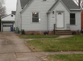 8311 Oxford Dr, Parma, OH