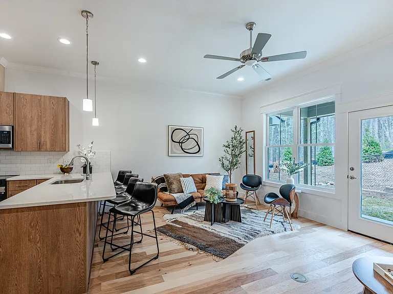 153 Collin Pl — Photo 18