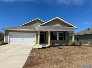 200 Trestle Point Dr, Harvest, AL 35749