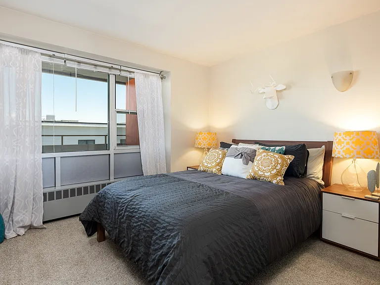 Baker Tower Apartments — Photo 8