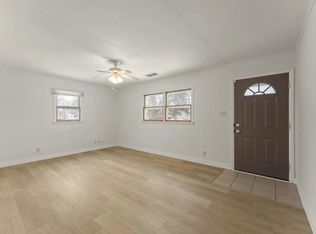 804 E Michigan Ave, Urbana, IL 61801