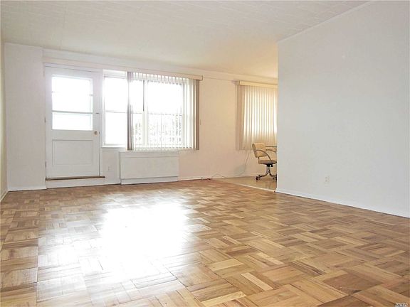 5th image of 125 Main St APT 2Q